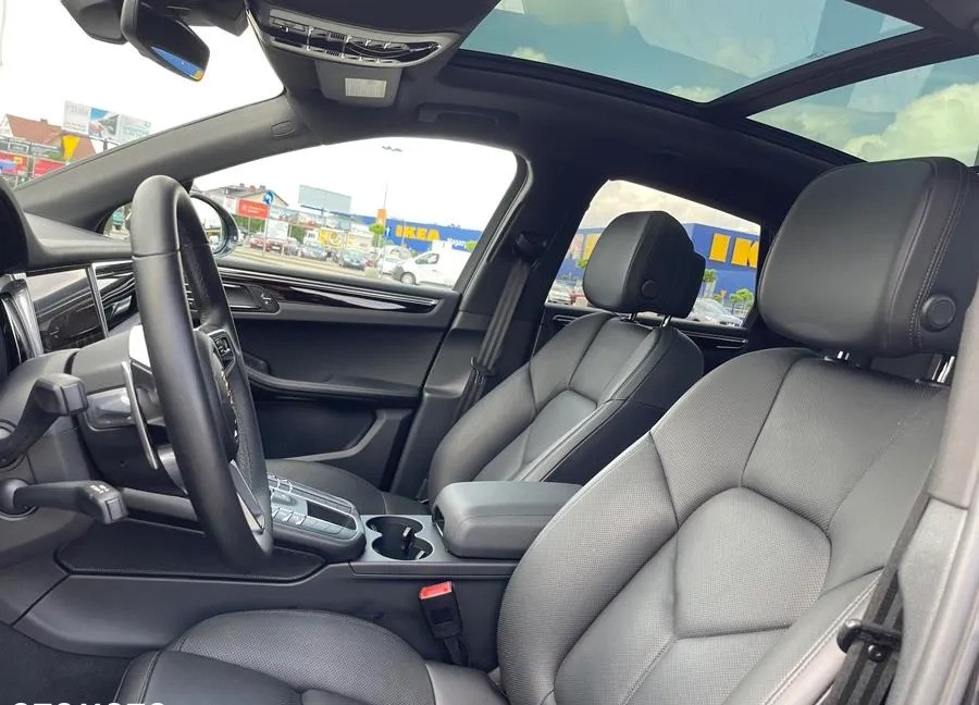 Porsche Macan cena 259800 przebieg: 8940, rok produkcji 2021 z Gliwice małe 667